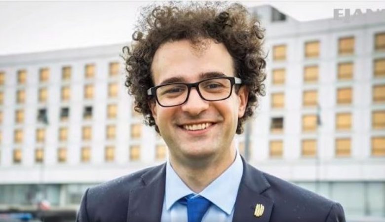 Diaspora voton: Liria që kthehet në përgjegjësi për atdheun